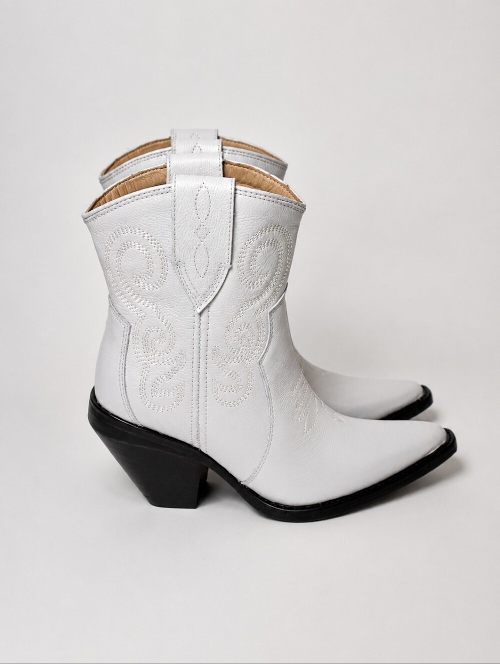 Dingo Western Ankle Boots Womens Size 6 White Embroidered Cowboy Booties Block - Picture 3 of 11
